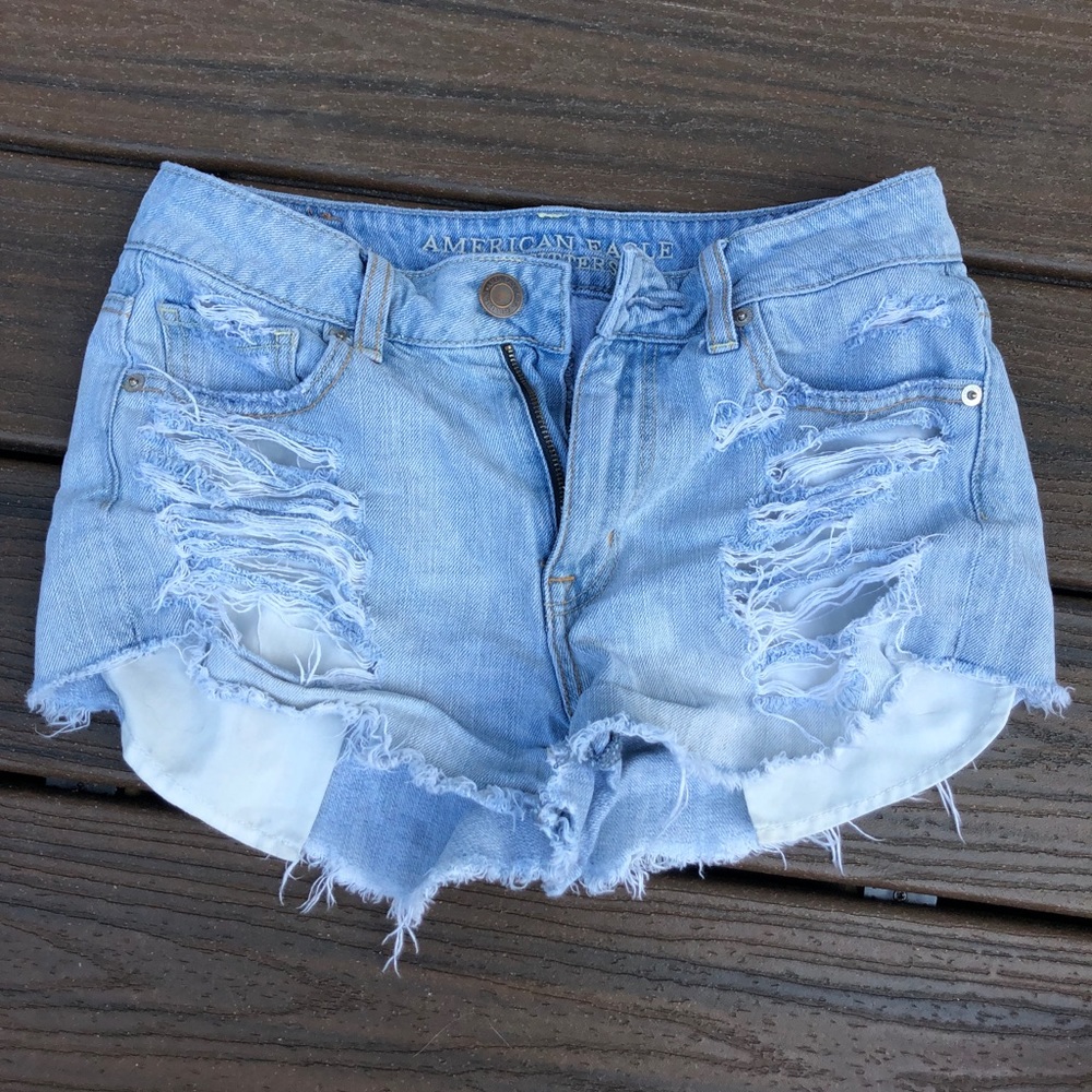 American Eagle High Rise Festival Shorts